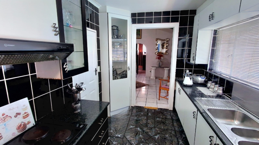 4 Bedroom Property for Sale in Vaalpark Free State